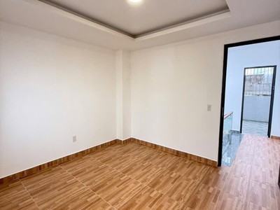 Cho thuê nhà riêng cực đẹp phố Văn Cao 6