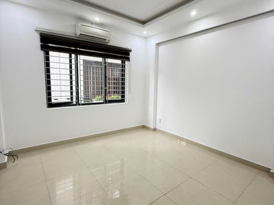 Cho thuê nhà riêng cực đẹp phố Văn Cao 8