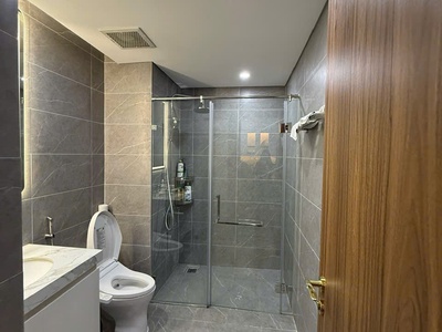 Cho thuê căn hộ 2 ngủ 1 vệ sinh đẹp giá tốt DIAMOND CROWN 3