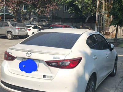 Bán xe mazda 2 luxury sản xuất 2022 màu trắng. 0