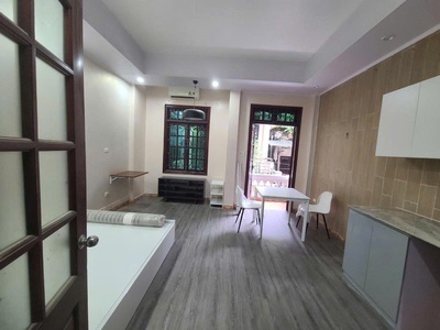 Toà 7 tầng thang máy x 65m2 x 11 phòng full nội thất - Khu phân lô Ba Đình - Gara ô tô. 1