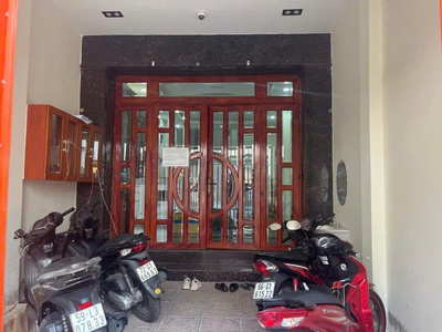 Siêu phẩm cực nét Nhà 4 tầng đang cho thuê có dòng tiền 16TR/tháng GIÁ CHỈ NHỈNH 7 TỶ 2