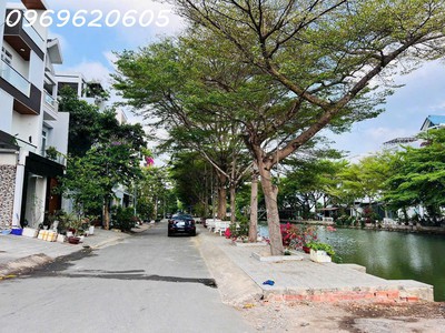 Bán nhà huỳnh tấn phát quận 7, dòng tiền lên đến 600 triệu / năm, nhỉnh 6 tỷ. gọi ngay vinh nhà phố 0
