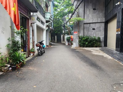 Nhà đẹp phố hồng tiến ngõ thông ô tô vào nhà  41.8 m2 x 6 tầng,mặt tiền 3.5m, 12.3 tỷ long biên. 4