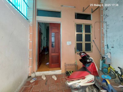 Bán đất tặng nhà c4,65m2, mt4m, ô tô, 9.95 tỷ, tàm xá,đông anh . 1