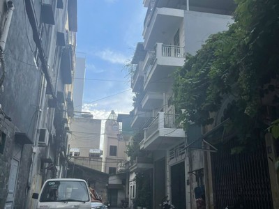 Cần bán mảnh đất đẹp   ngõ 451/1 nguyễn văn cừ, long biên 0