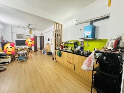 Bán chung cư việt hưng thang máy   căn hộ 2 ngủ   view thoáng   nội thất đầy đủ, sổ sẵn giao dịch 0