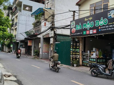 Mặt phố ô cách 15 tỷ 66m vỉa hè kinh doanh cho thuê đỉnh,long biên 3