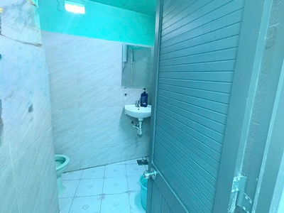 Bán nhà gác lửng hẻm phong châu - vĩnh thái , nha trang chỉ 2tỷ  vị trí: đường 2 xe máy, hẻm thông 3