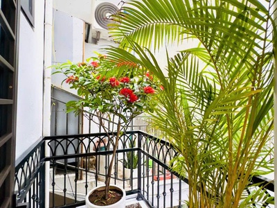 Nhà trên 12 tỷ có ngay em hoa hậu minh khai mặt tiền 6m  dt 50m2/5 tầng thang máy nhập. 3