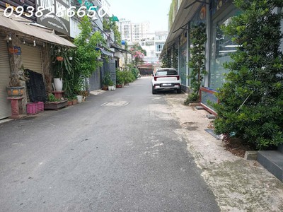 Hẻm xe hơi thông các ngả nhà 3 tầng lầu ,dt  48m2 , phường tân chánh hiệp q12 0