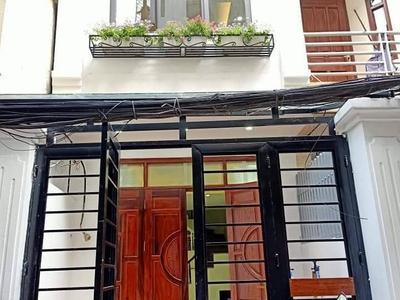 Bán nhà gần hồ tây, ô tô, gần phố, chỉ 18 tỷ 0
