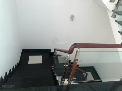 Bán nhà mặt tiền lê thị riêng 5.5x25m hầm 4 lầu giá 16.5 tỷ 4