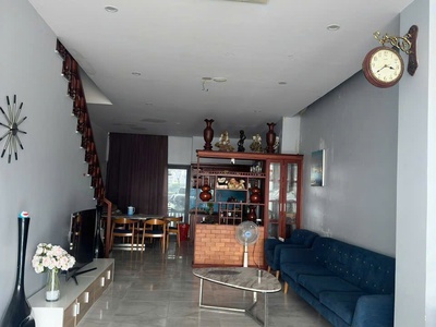 Ngộp bank   bán gấp shophouse 3 tầng chỉ 8 tỷ 1