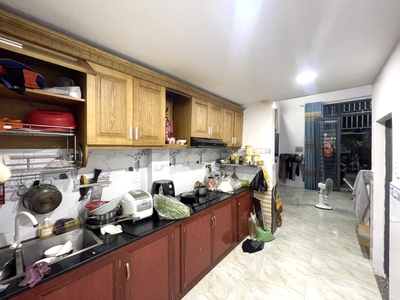Nhà 2 tầng giá rẻ gần tô ngọc vân   hẻm xe hơi   61m    ngang khủng 5.8m   chỉ 4.4 tỷ 2