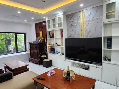 Nhà đẹp phố hồng tiến ngõ thông ô tô vào nhà  41.8 m2 x 6 tầng,mặt tiền 3.5m, 12.3 tỷ long biên. 2
