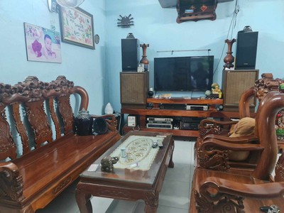 Bán nhà 90m2 dĩ an,đường nhựa xe tăng đua thông thoáng,shr thổ cư 100 0