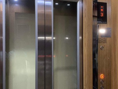 Nhà tôi cho thuê nhà hai cửa đi, mới, 94m2  4t  vỉa hè, duy tân-29 tr 0