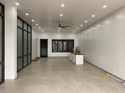 Cho thuê sàn văn phòng tầng 1 80m2 giá 7.5tr tại KĐT Waterfront 0