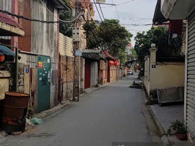 Nhà cấp 4 phân lô quân đội cạnh ngã 4 vành đai 3.5- đại lộ tây thăng long   ô tô vào dt 50m2 giá 1