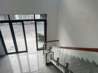 Nhà  5x18  mặt tiền nhựa liên khu 2-5, hiệp thành, q.12   gần chợ thiếc, kd đỉnh 4