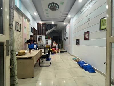 Nhà mới 4pn   5wc   vị trí đắc địa ngay siêu thị emart phan huy ích 1