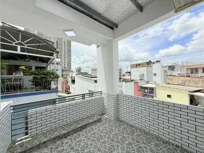  bán nhà 3 lầu - thông từ đầu vĩnh khánh qua đoàn văn bơ ra hoàng diệu 4