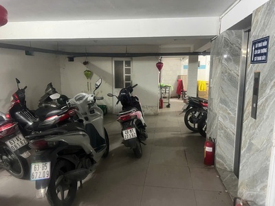 Bán toàn nhà 6 tầng 8x28m giá 16,9 tỷ đường nguyễn thị đặng 2