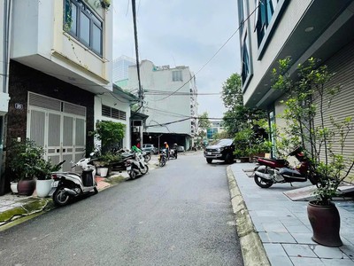 Bán đất lạc long quân, phố mới rộng ô tô dừng tránh đỗ, mặt tiền 9.5m, ô tô, 203 m chỉ 95 tỷ 2