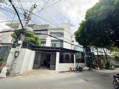 Bán chdv 18pn dòng tiền 110tr/tháng 200m2 đất xây 4 tầng 0