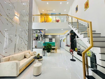Nhà ngay ngã tư phước lý 2