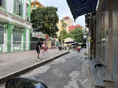 Hiếm    bán nhà phố hoa bằng, yên hòa, cầu giấy   90m    ô tô vào nhà   giá 9,3 tỷ 0