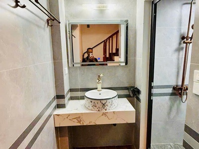 Nhà gần nguyễn văn huyên   36m  x 6t   view thoáng   9.2 tỷ 2