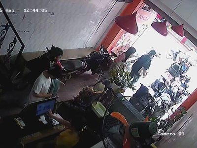 Cần sang nhượng quán bán mỳ cay, tok, gà rán 2