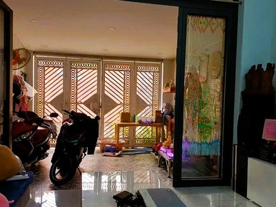 Bán nhà đẹp đối diện vạn phúc city, 130m2, hẻm xe hơi, giá chỉ hơn 7 tỷ 1
