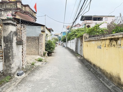 Cần bán 37,5m2 đất xóm 6 Đông Dư, Gia Lâm. Đường ô tô 7 chỗ vào đất 3
