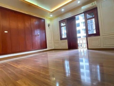 Toà Nhà Mặt Phố Trúc Bạch 9 Tầng View Hồ 120M2 Dòng Tiền 150TR/TH 70 Tỷ 1