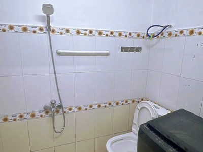 .Nhà 2,5 tầng trong ngõ phố Thiên Lôi 2