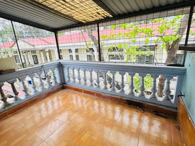 .Nhà 2,5 tầng trong ngõ phố Thiên Lôi 5
