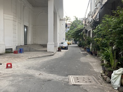 Cơ hội duy nhất sở hữu ngay Biệt Thự cổ 190m2 ngay góc 3 mặt tiền Nam Kỳ Khởi Nghĩa, P7, Quận 3 3
