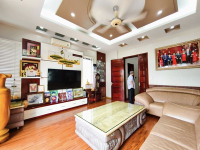 Nhà phân lô Vip Cổ Linh Long Biên  ô tô tránh, vỉa hè rộng, quy hoạch ổn định 2