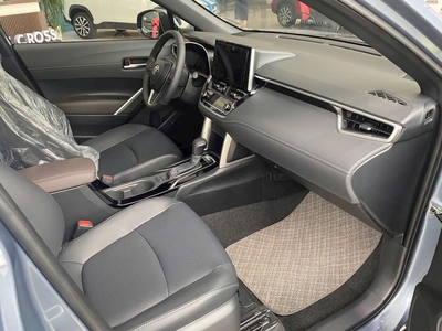 Toyota Corolla Cross 1.8V 2025 Giảm 50 trước bạ 9