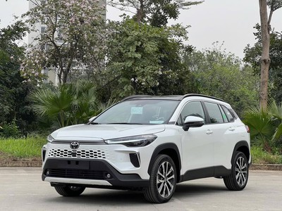 Toyota Corolla Cross 1.8V 2025 Giảm 50 trước bạ 8