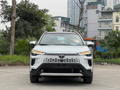 Toyota Corolla Cross 1.8V 2025 Giảm 50 trước bạ 7