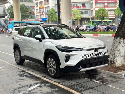 Toyota Corolla Cross 1.8V 2025 Giảm 50 trước bạ 4