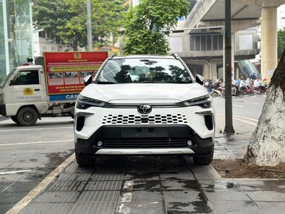Toyota Corolla Cross 1.8V 2025 Giảm 50 trước bạ 1