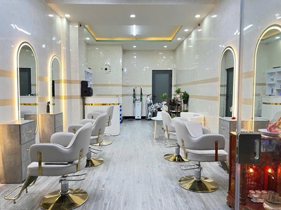 Chính chủ cho thuê MBKD mặt hồ hoàng càu 720