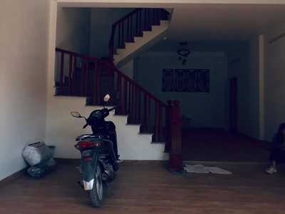 Chính chủ cho thuê MBKD mặt hồ hoàng càu 1645