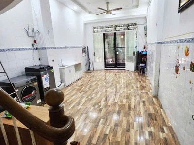 Chính chủ cho thuê MBKD mặt hồ hoàng càu 1519