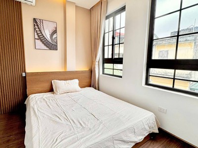 Chính chủ cho thuê MBKD mặt hồ hoàng càu 94